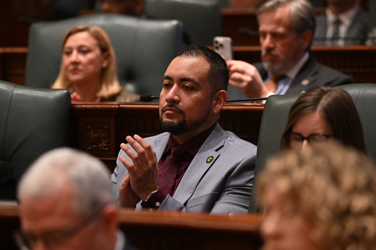 State Senator Javier Loera Cervantes on the Senate floor