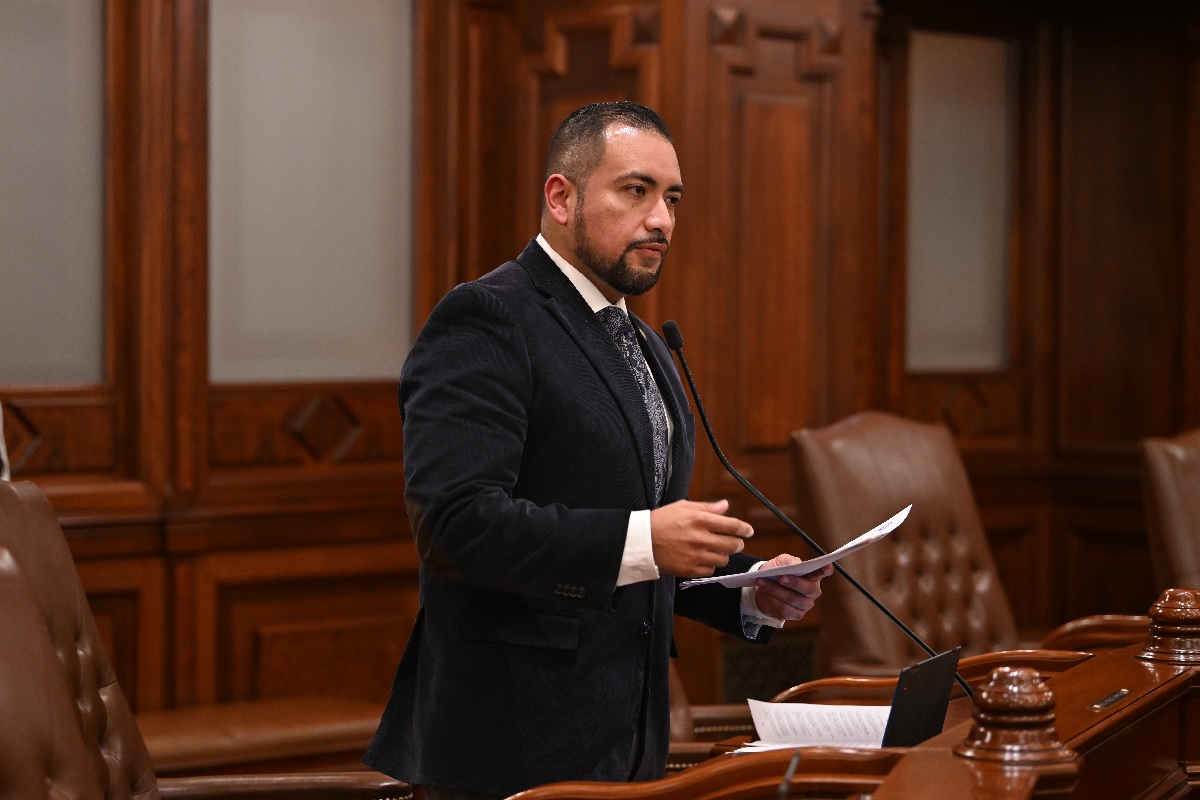 State Senator Javier Loera Cervantes speaks on the Senate floor